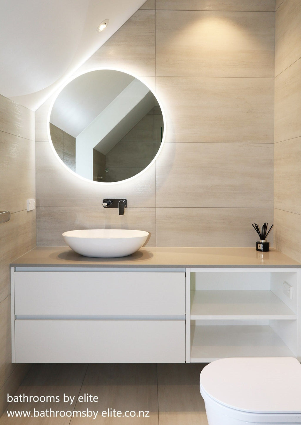 CODE INTERIORS SOLACE ROUND LED MIRROR | Bathrooms Online
